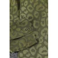 Green Turn-down Collar Embossed Button Shirt